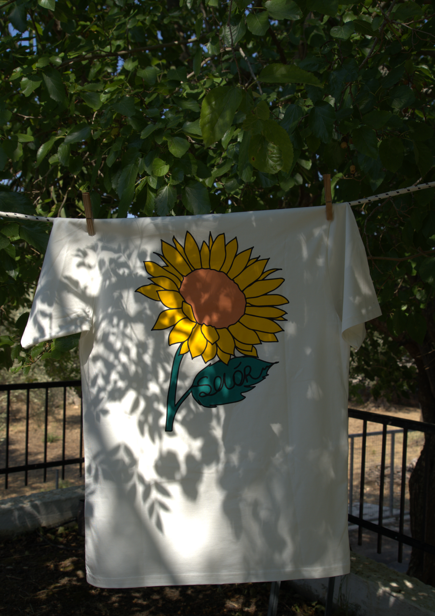 Sunflower Off White Tee