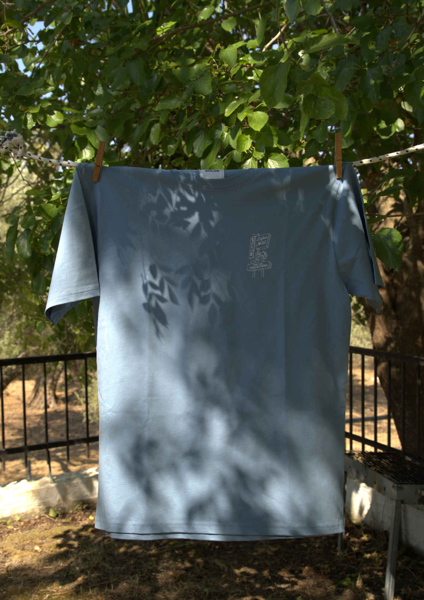 Motel Lefkas Dusty Blue Tee