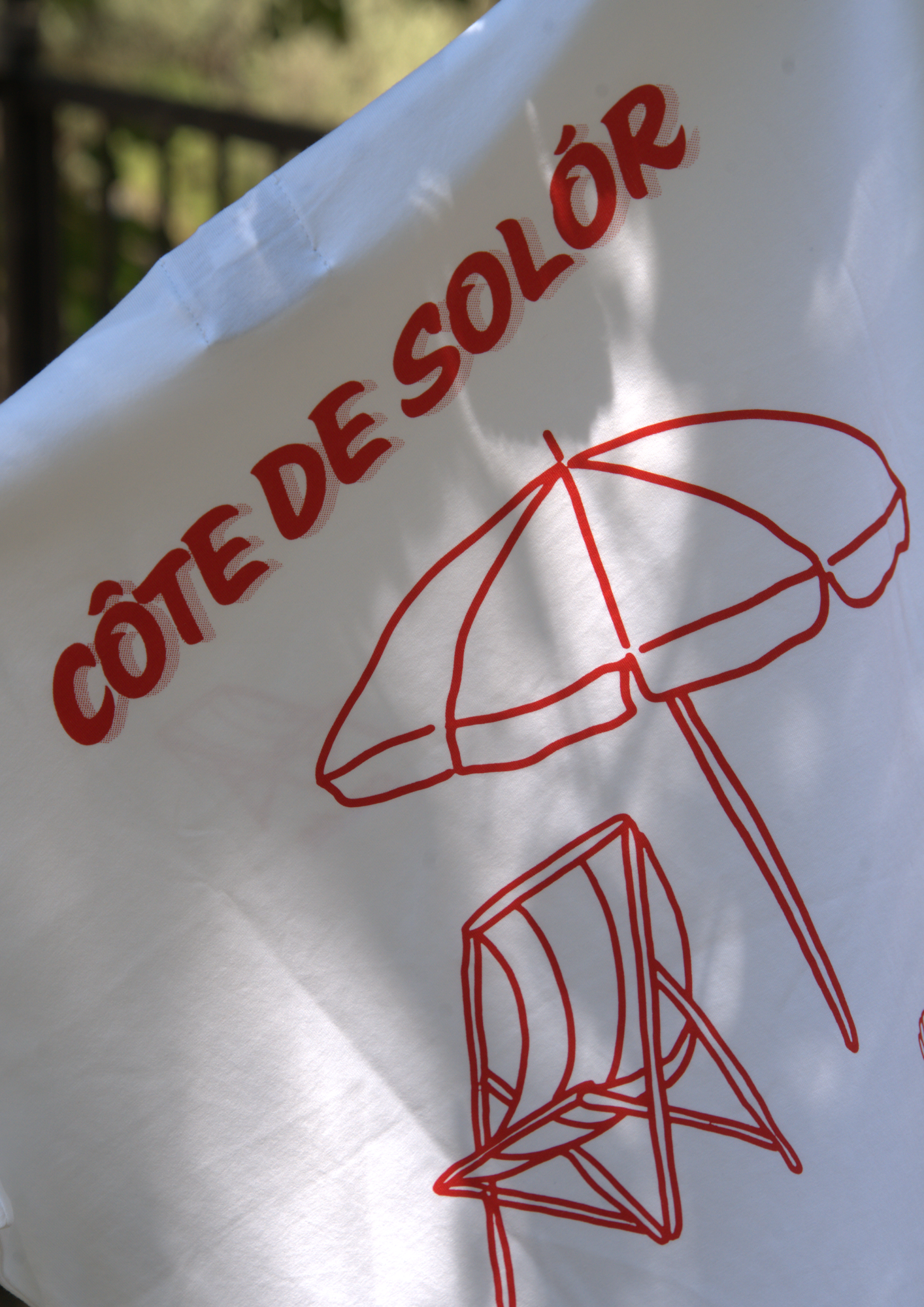 Côte De Solór White Tee